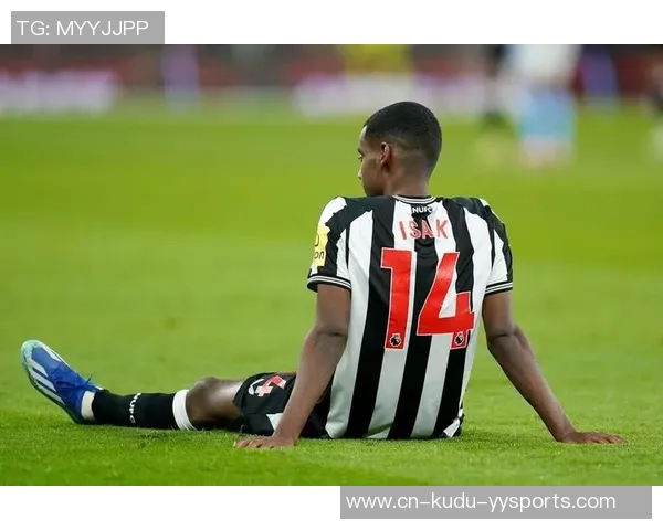 每体谈纽卡窘境原因：转会期总监离任，伊萨克转会闹剧过久